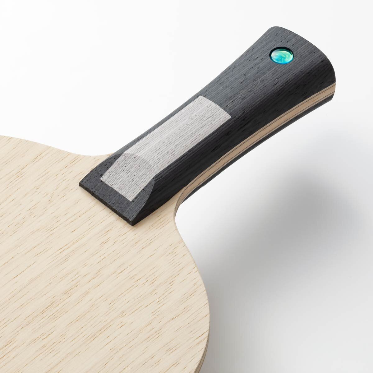 Franziska Innerforce ZLC Blade: Close-up of Backside Flared Handle